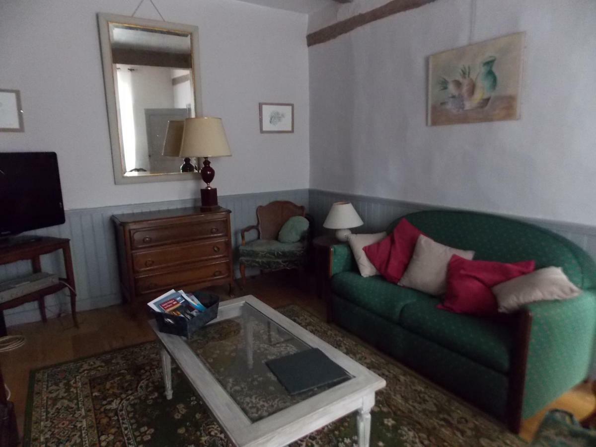 Gite De La Tour Donjon Belcastel  Zewnętrze zdjęcie